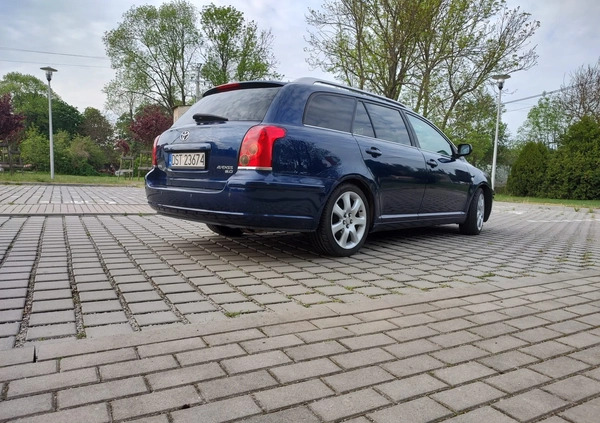 Toyota Avensis cena 9500 przebieg: 310000, rok produkcji 2003 z Strzelin małe 37